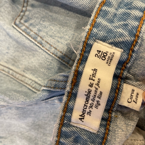 Abercrombie & Fitch Light Blue Jeans - Picture 3 of 3